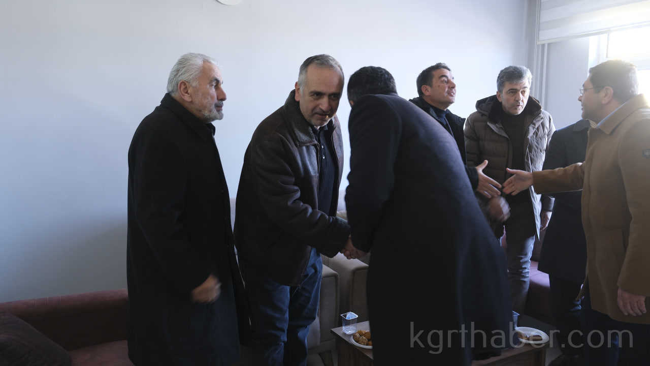 Genc Avukatin Ofisi Dualara Acildi2