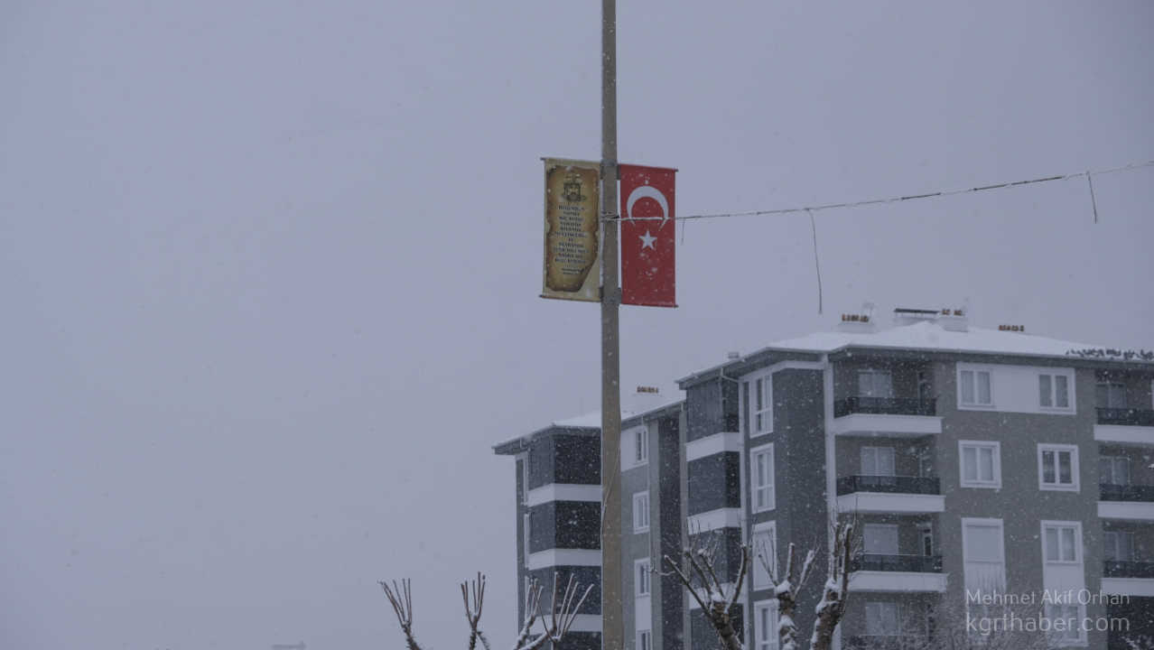 Kar Yagisi Karamanda Kartpostallik Manzaralar Olusturdu13