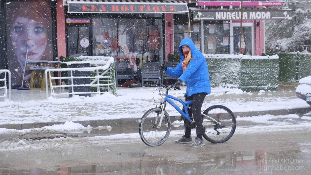 Kar Yagisi Karamanda Kartpostallik Manzaralar Olusturdu6