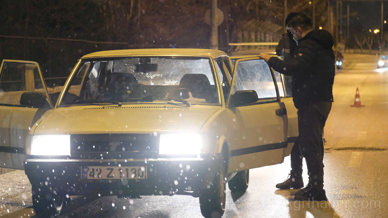 Karaman Emniyeti Kar Kis Demeden Calisiyor1