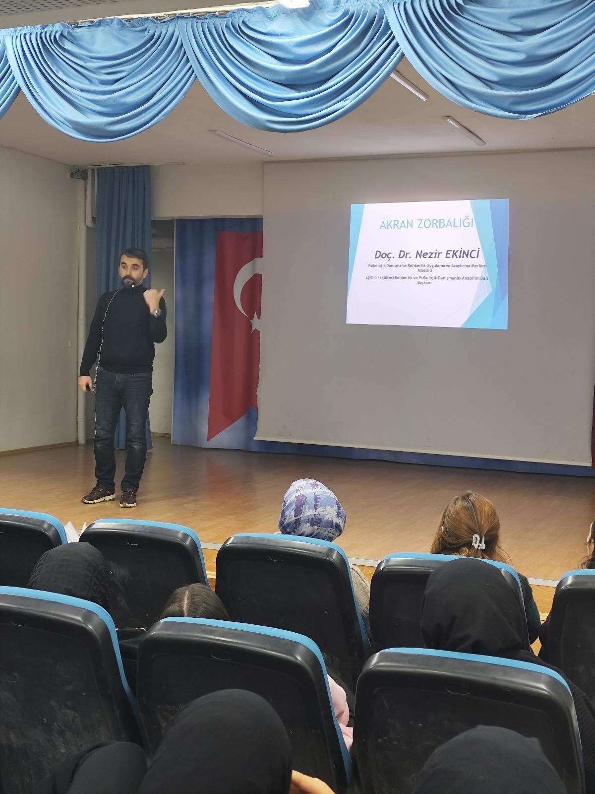 Karaman Ibn I Sina Mtalde Akran Zorbaligina Karsi Farkindalik Semineri (2)