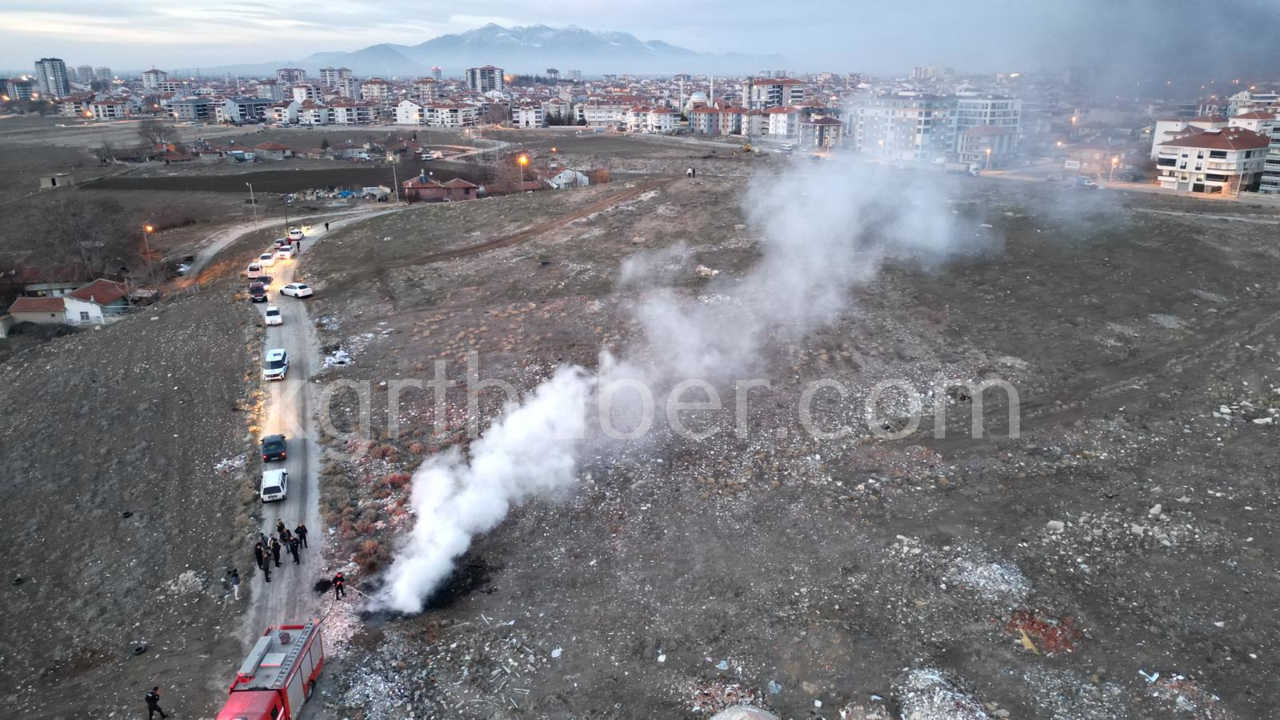 Karamanda Dumanlar Panik Yaratti Itfaiye Yangini Sondurdu2