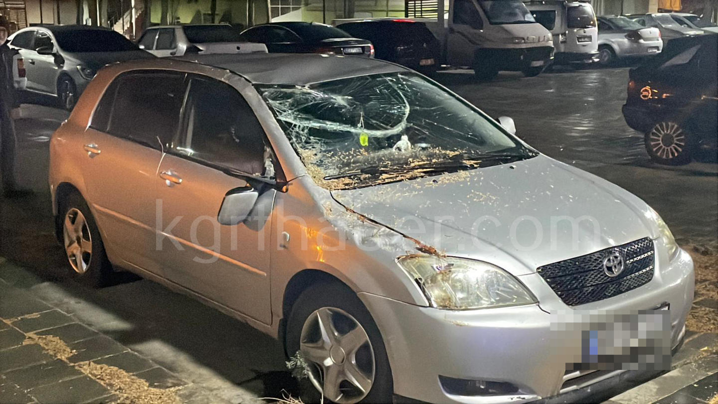 Karamanda Firtinada Ortalik Savas Alanina Dondu10