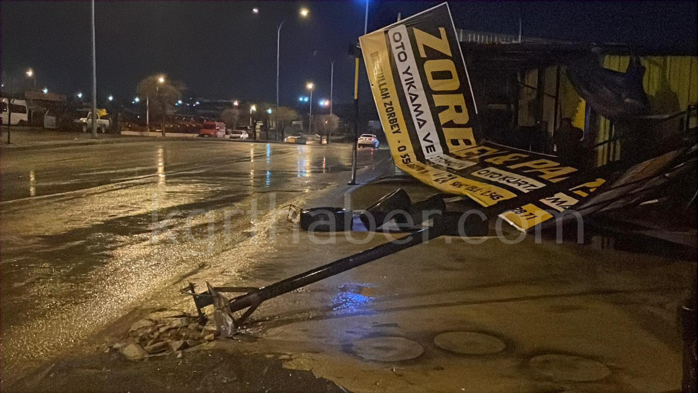 Karamanda Firtinada Ortalik Savas Alanina Dondu13