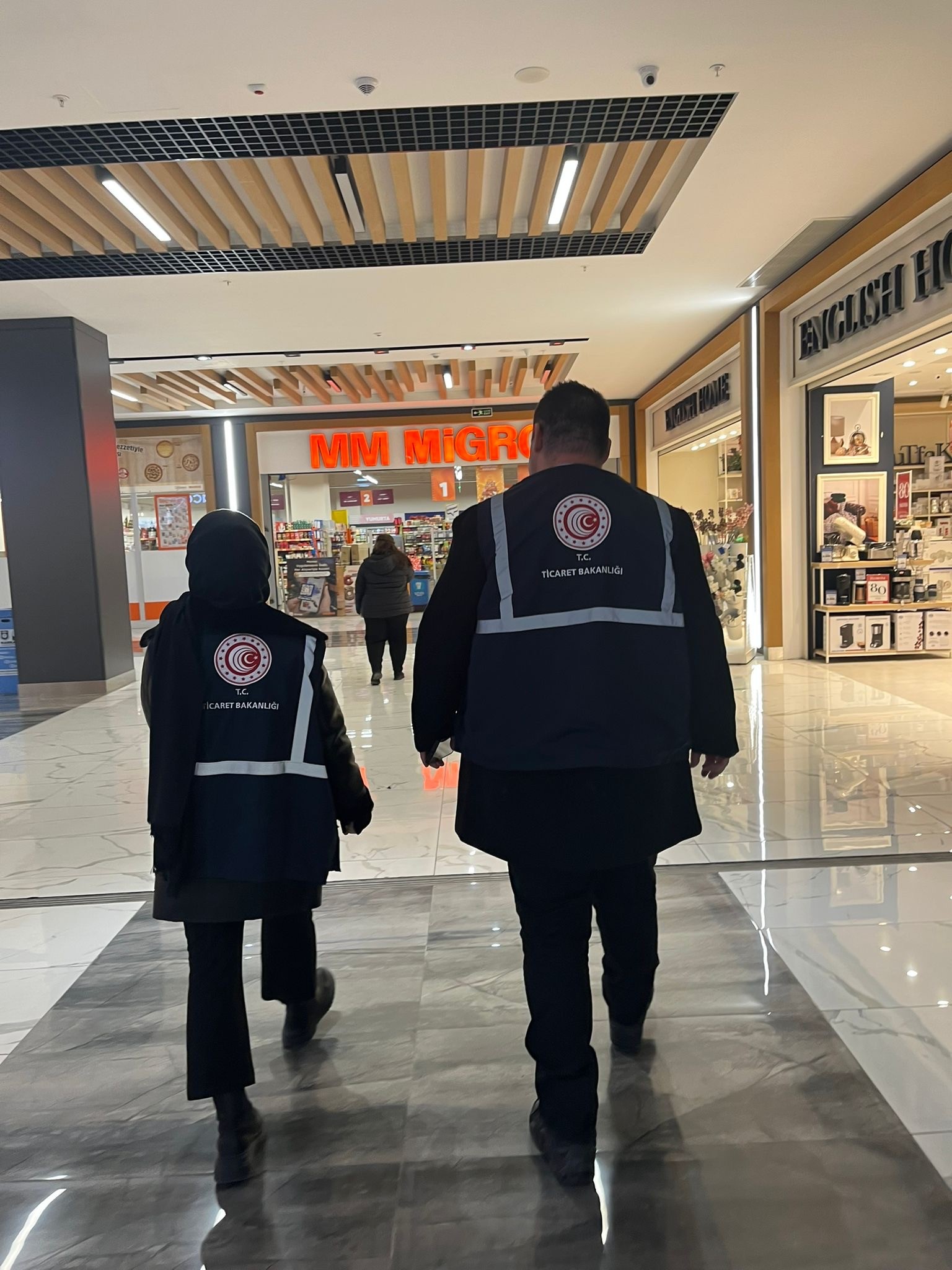 Karamanda Fiyat Artislarinin Onune Gecmek Icin Sahadalar (7)