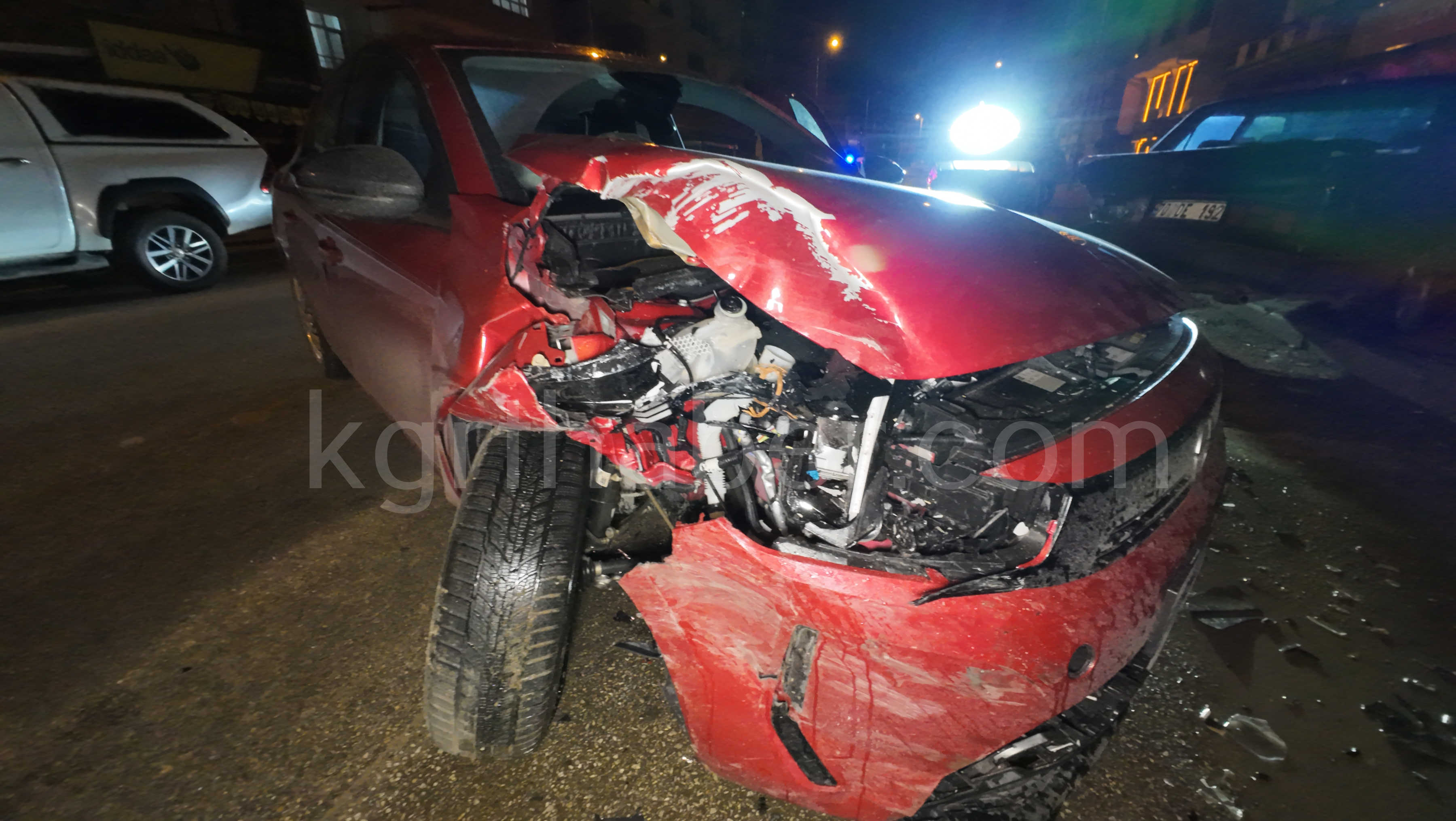 Karamanda Gecenin Sessizligini Bozan Kaza Oldu5