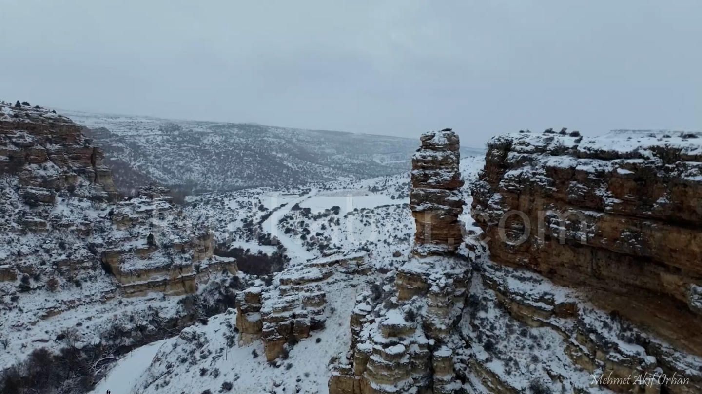 Karamanda Kar Yagisi Sonrasi Tarihi Noktalarda Essiz Goruntuler Ortaya Cikti (14)