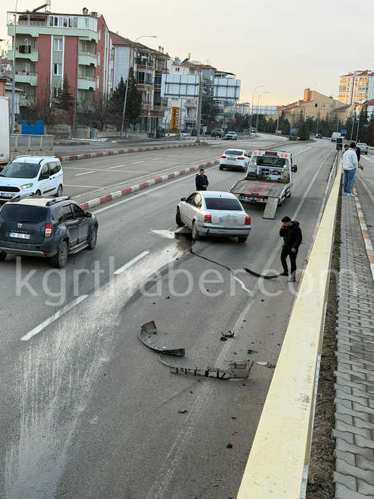 Karamanda Kontrolden Cikan Arac Kaza Yapti0