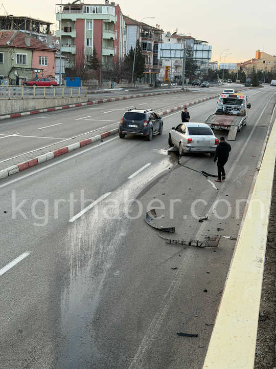 Karamanda Kontrolden Cikan Arac Kaza Yapti2