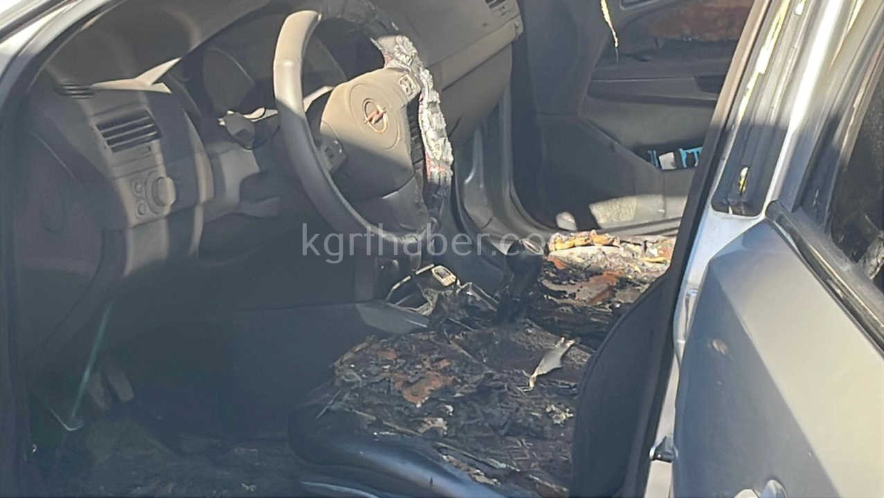 Karamanda Park Halindeki Otomobilde Kundaklama Suphesi5