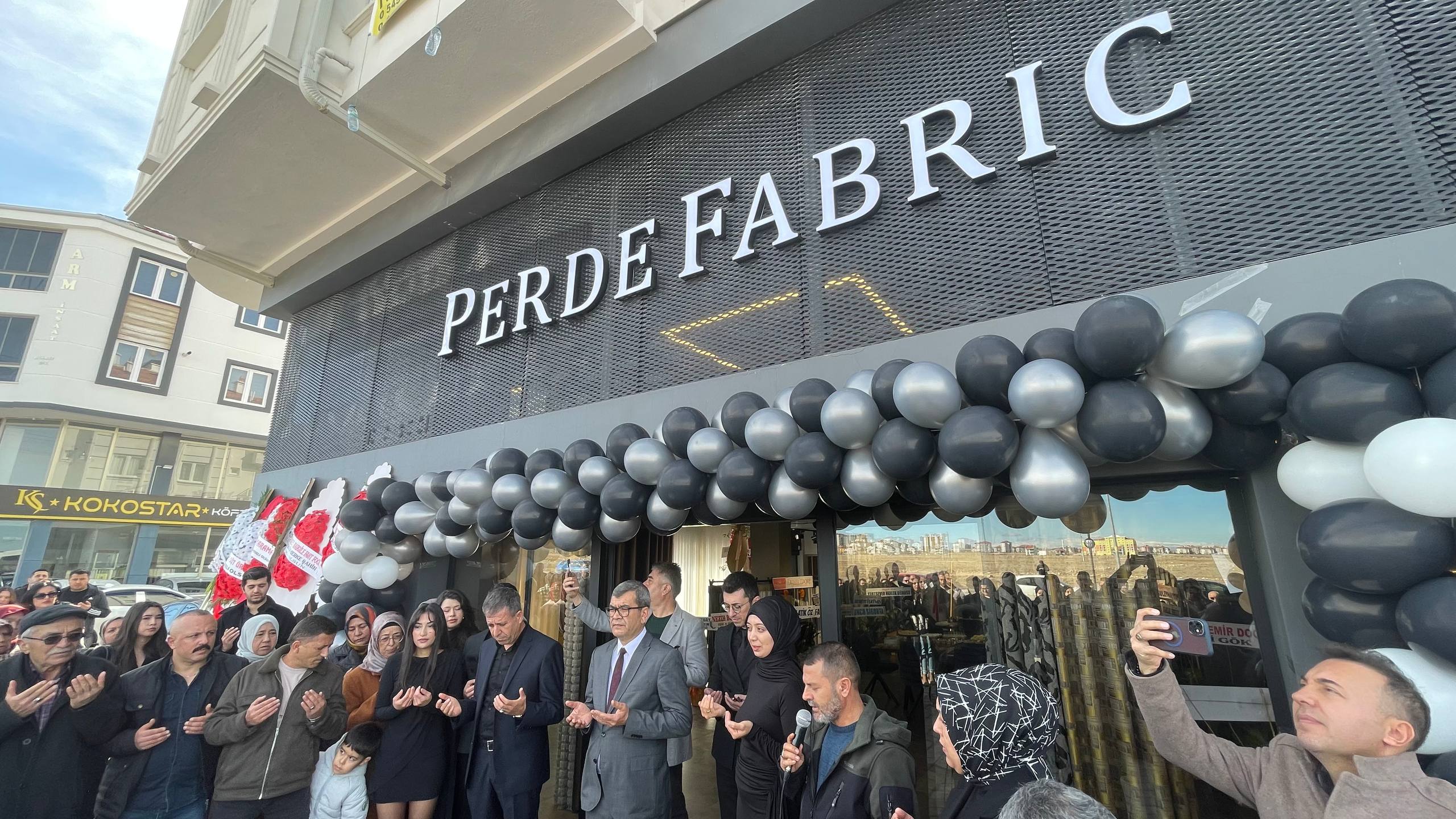 Karamanda Perde Fabric Dualarla Acildi (8)