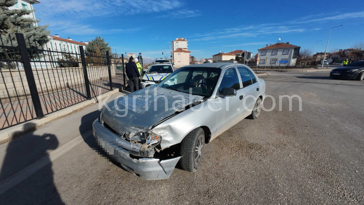 Kavsakta Carpistilar 3 Kisi Yarali0