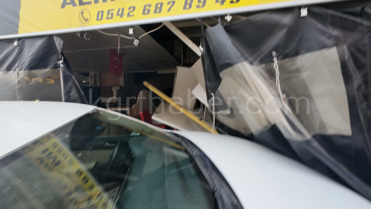 Kazada Savrulan Otomobil Is Yerine Boyle Daldi 3 Yarali3