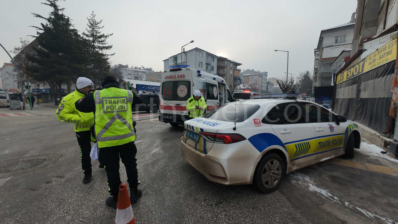 Kazada Savrulan Otomobil Is Yerine Boyle Daldi 3 Yarali6