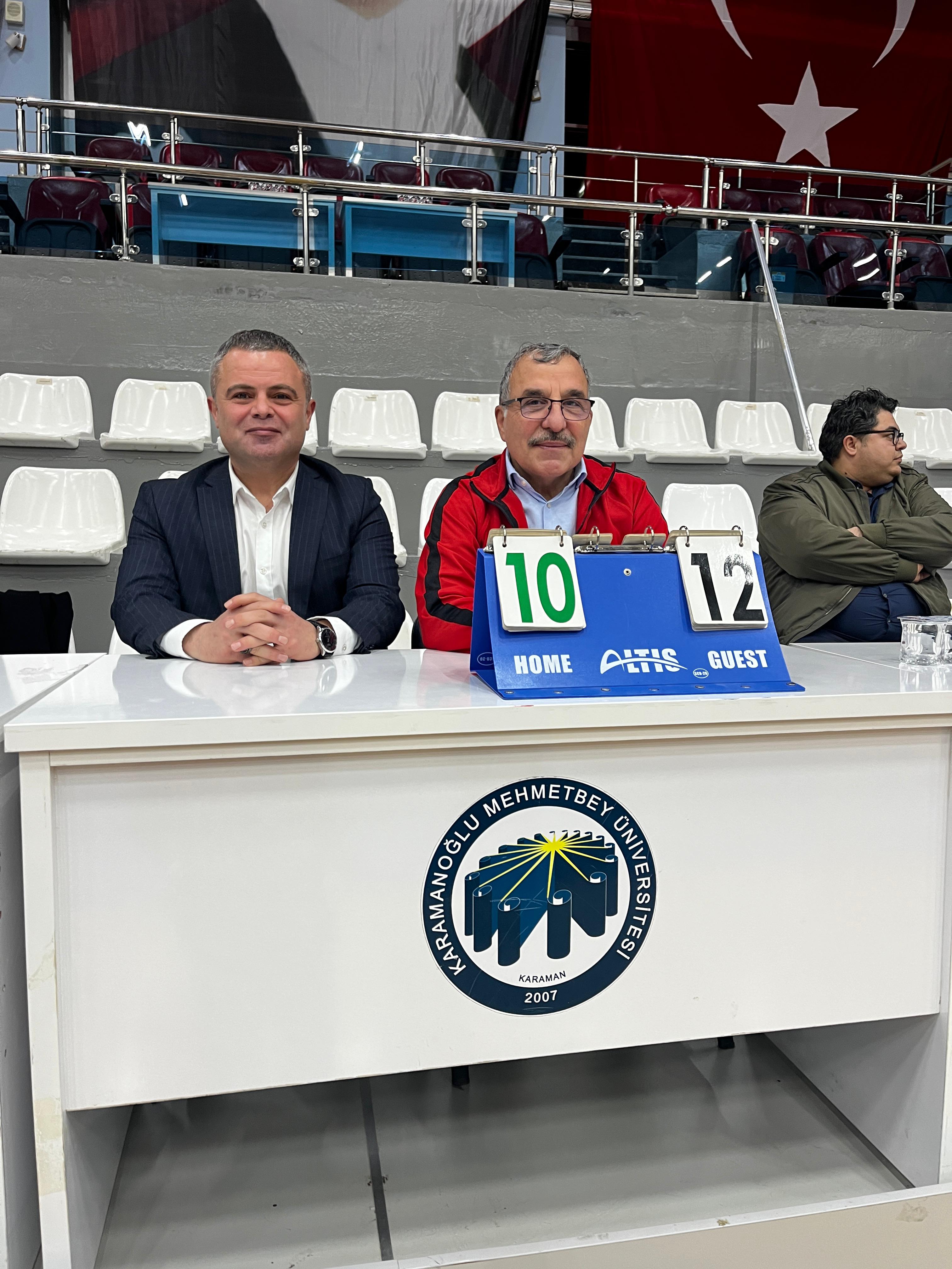 Kmude Gazeteciler Voleybol Turnuvasinda Ter Doktu15