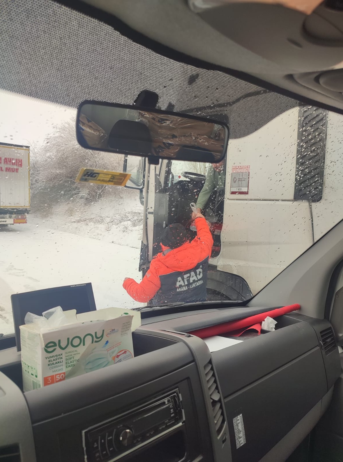 Mahsur Kalan Suruculere Afaddan Kumanya Destegi (1)