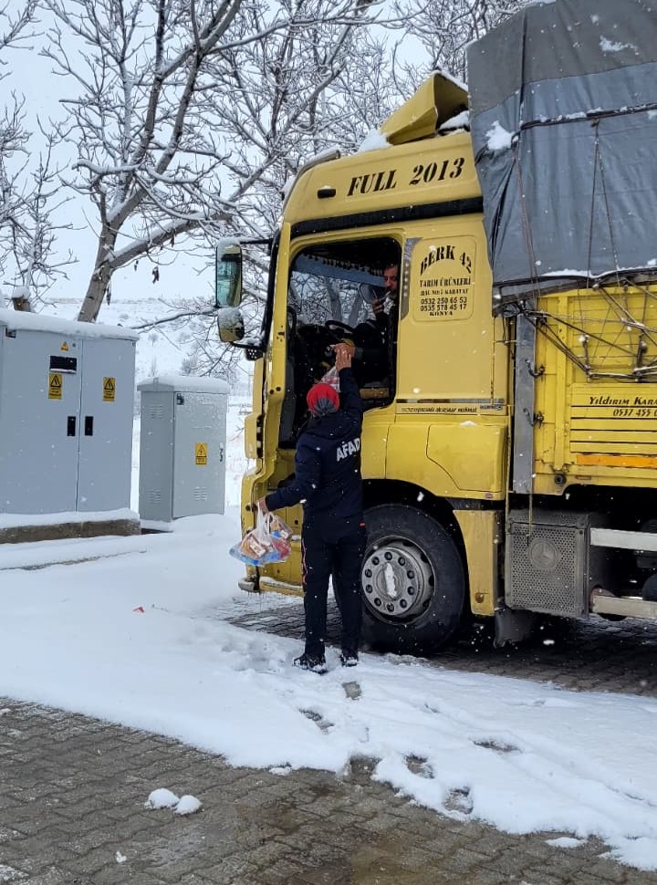 Mahsur Kalan Suruculere Afaddan Kumanya Destegi (2)