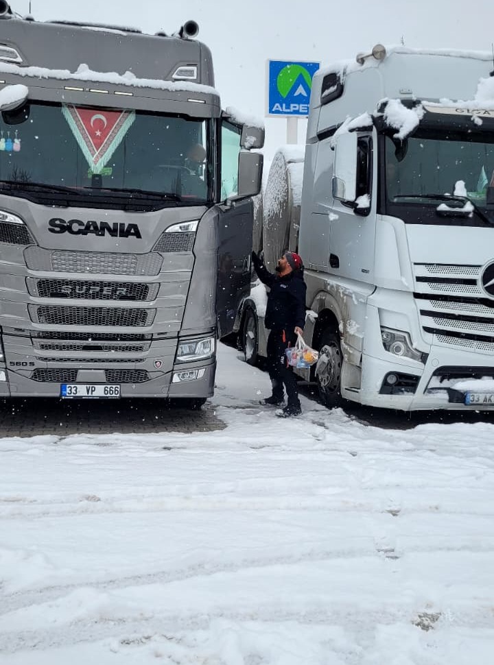 Mahsur Kalan Suruculere Afaddan Kumanya Destegi (3)