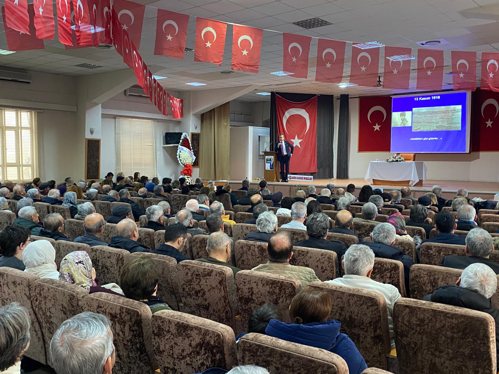 Naim Baburoglu Karamanda Ataturk Ve Cumhuriyeti Anlatti (7)