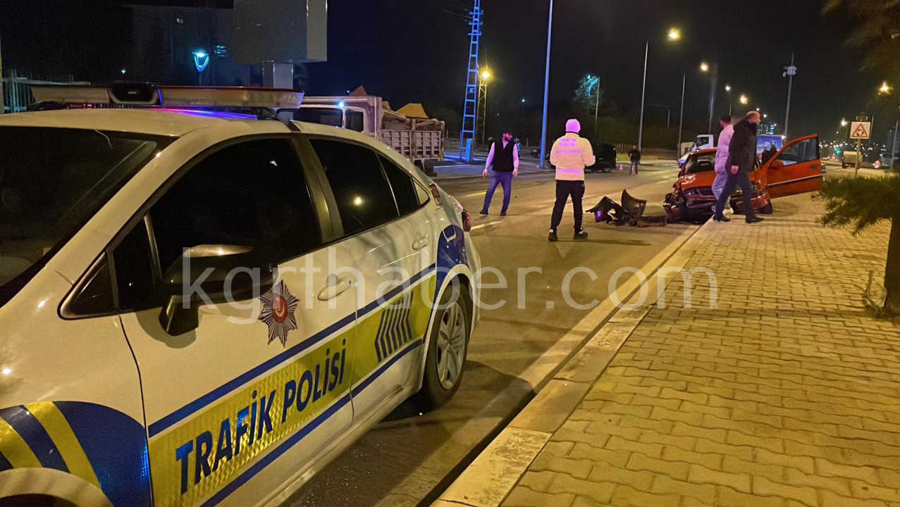 Otomobille Carpisan Hafif Ticari Aracin Radyatoru 30 Metre Ileri Firladi 1 Yarali1