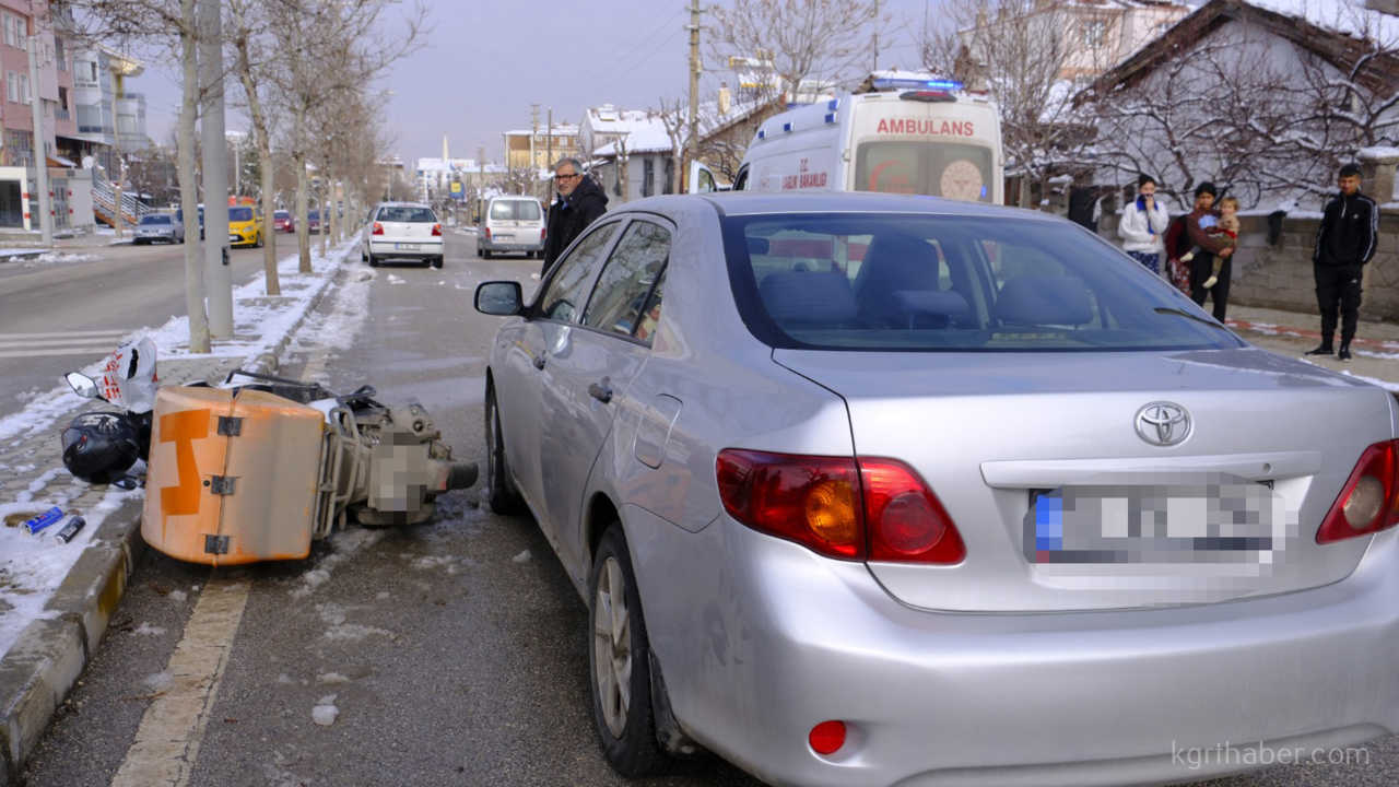 Otomobille Motokurye Carpisti 1 Yarali0