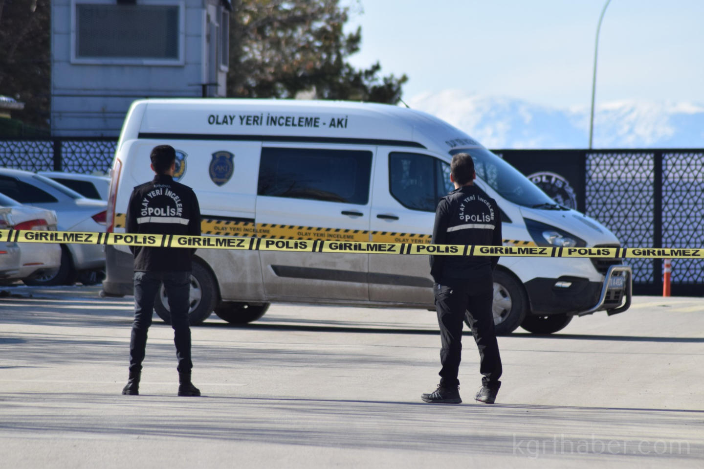 Supheli Valiz Boyle Patlatildi Bakin Ne Cikti8