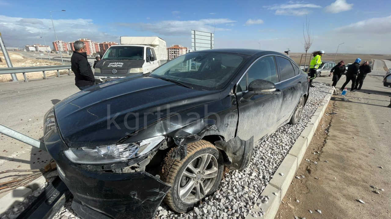 Ters Yone Giren Arac Kazaya Sebep Oldu1