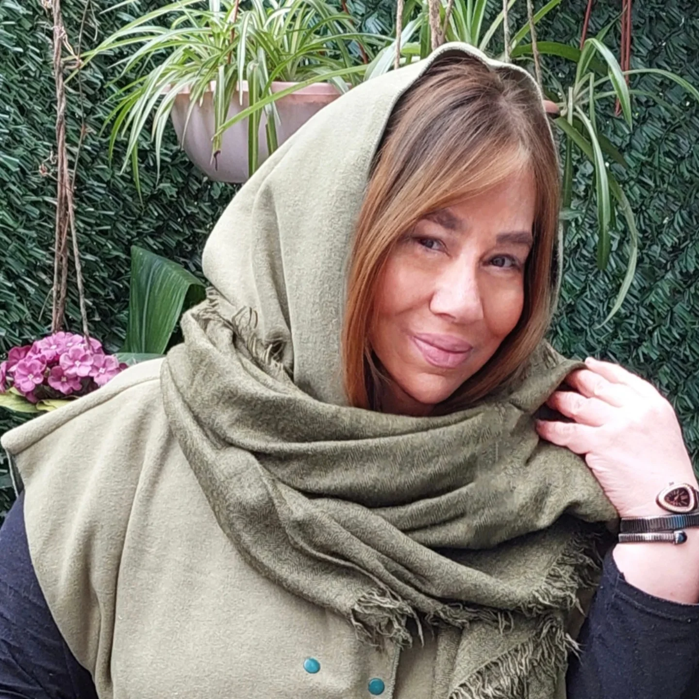 Usta Oyuncu Saadet Gurses Yardim Istedi (1)-1