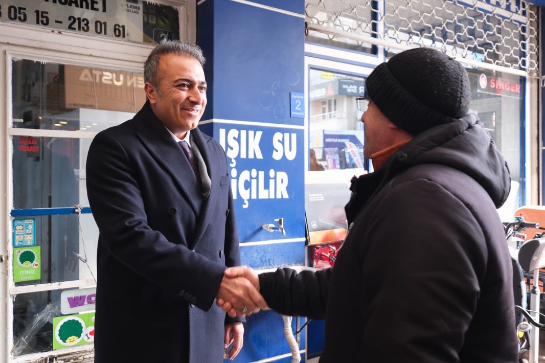 Vali Hayrettin Cicek Esnaf Ve Vatandaslarla Bulustu (9)