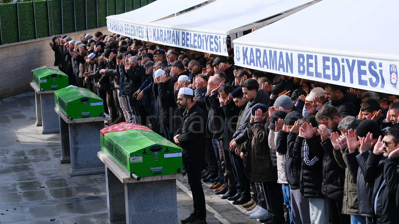 Vekil Saglamin Amcasi Dualarla Topraga Verildi9