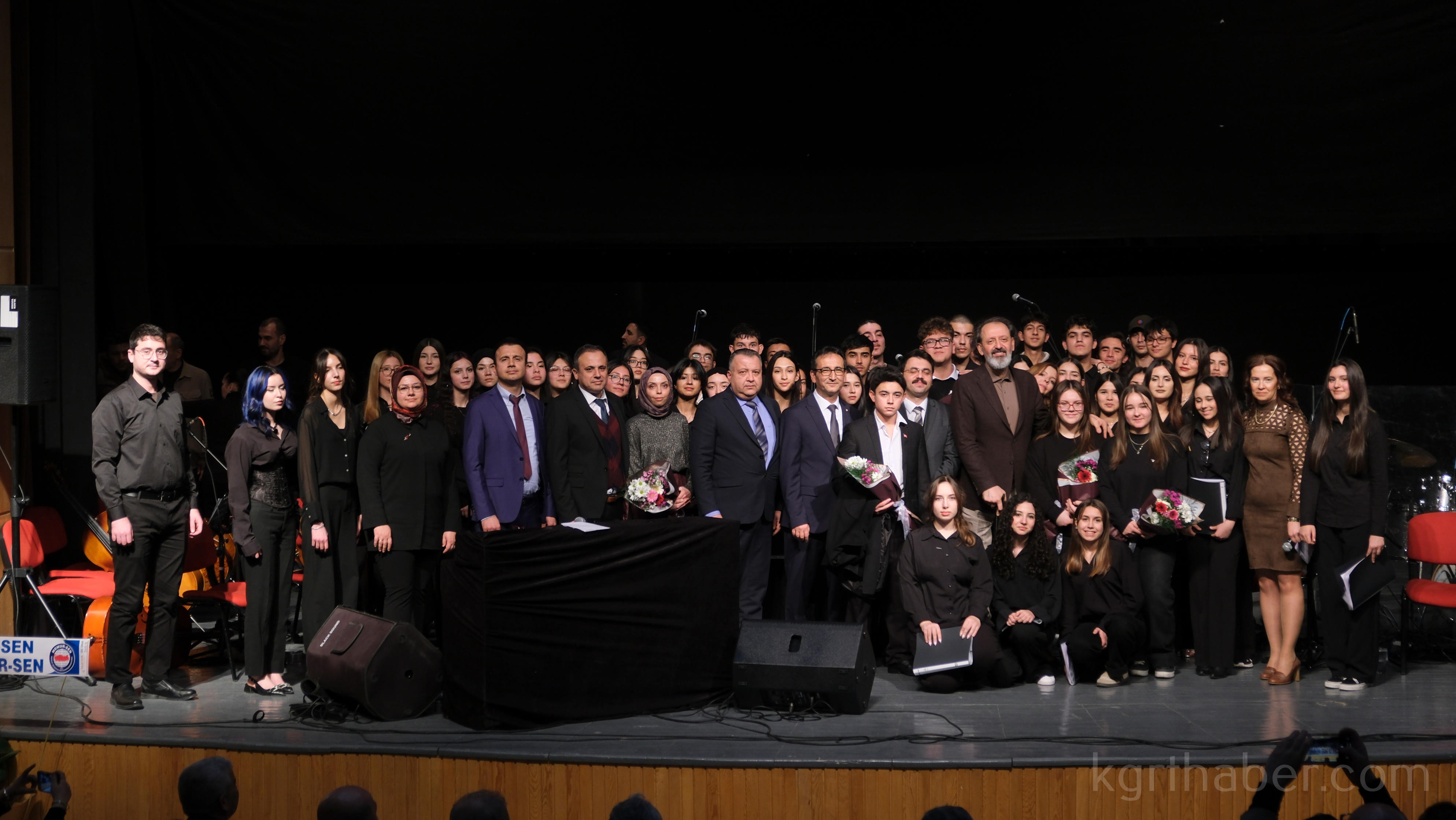 Yucel Arzen Haciogullari Ve Ogrencilerden Buyuk Begeni Toplayan Performans12