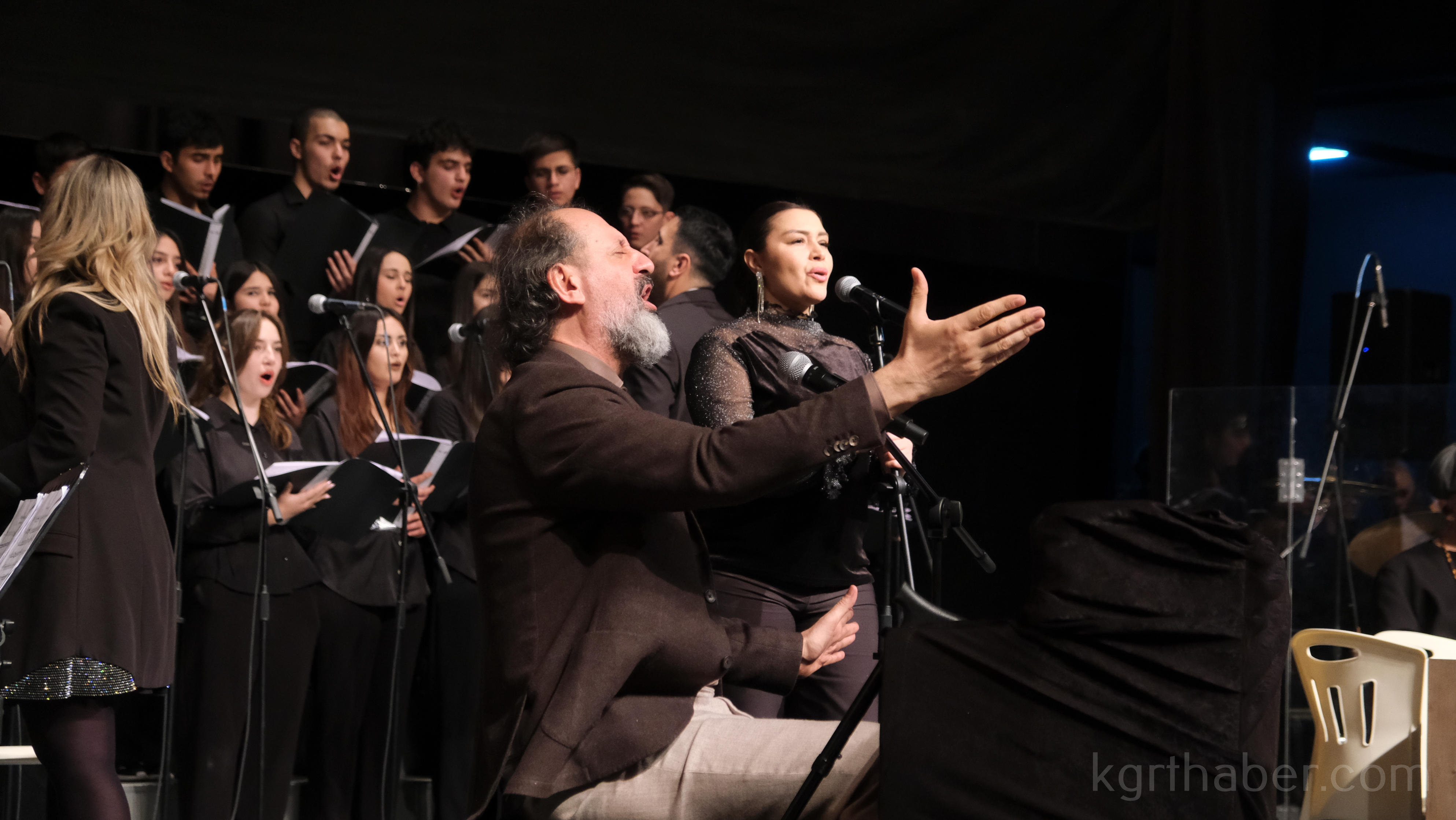 Yucel Arzen Haciogullari Ve Ogrencilerden Buyuk Begeni Toplayan Performans8