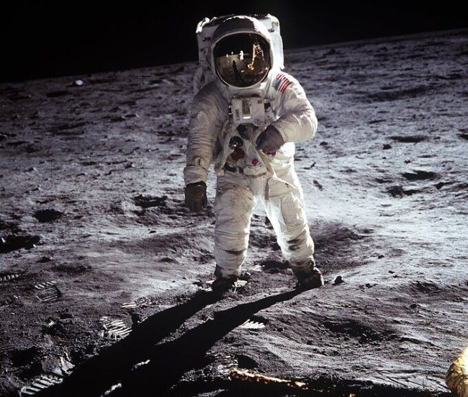 50 Yil Sonra Bir Ilk Olacakti Nasanin Aya Gitme Plani Ertelendi (1)