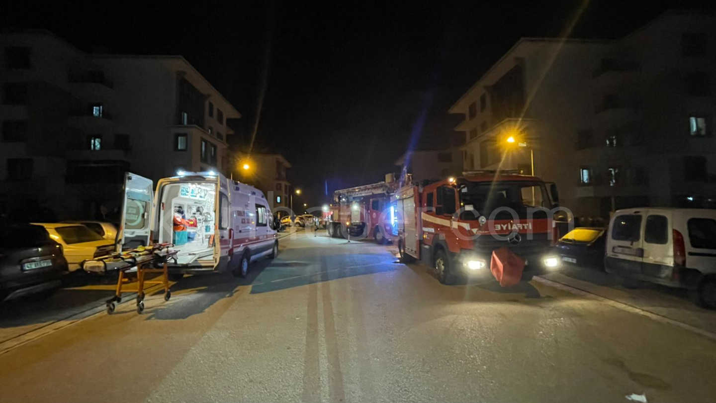 Annesiyle Tartisti Evi Atese Verdi 10 Kisi Dumandan Etkilendi8