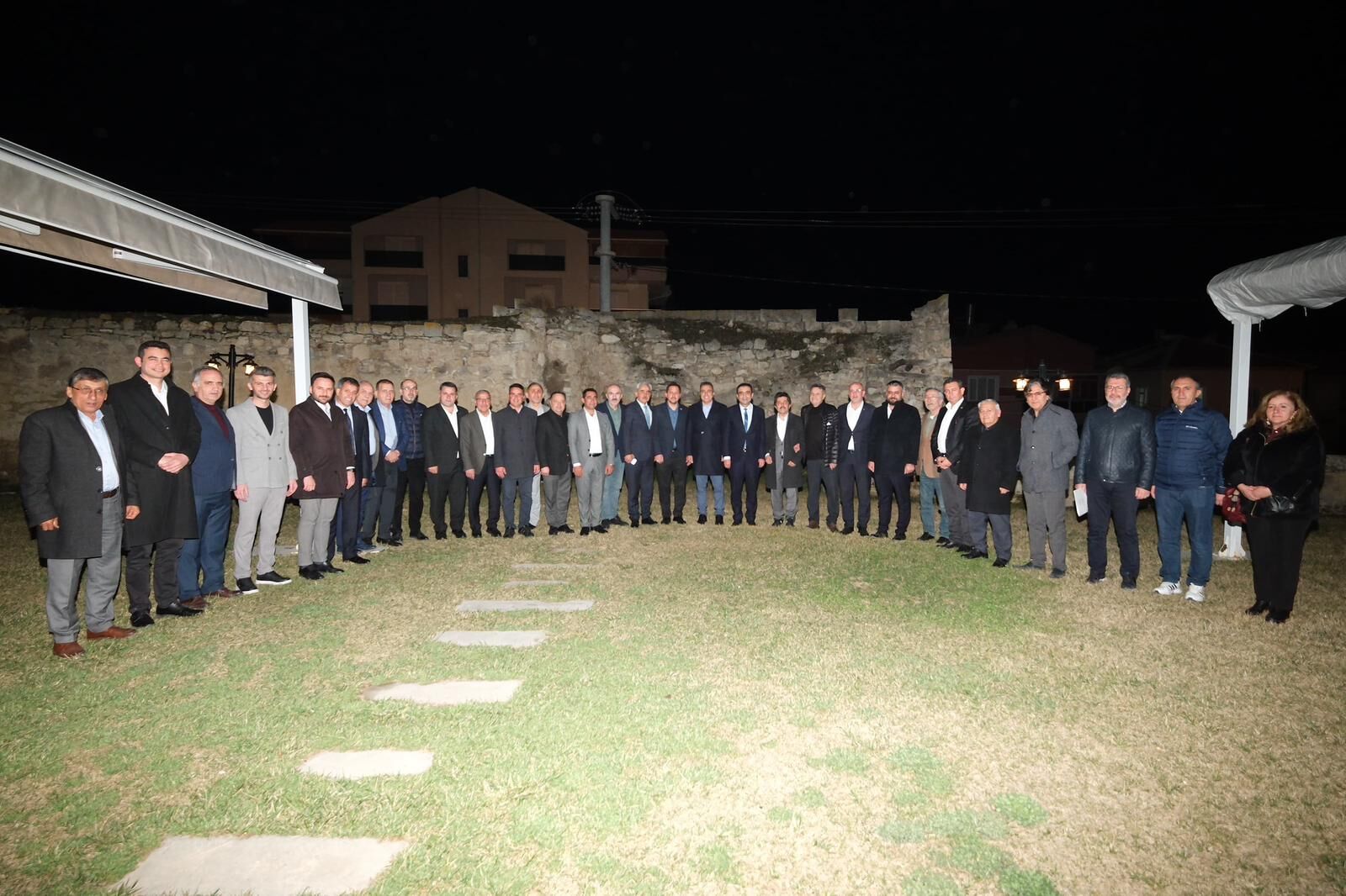 Bu Masa Ezber Bozar Siyaset Sustu Karaman Konustu3