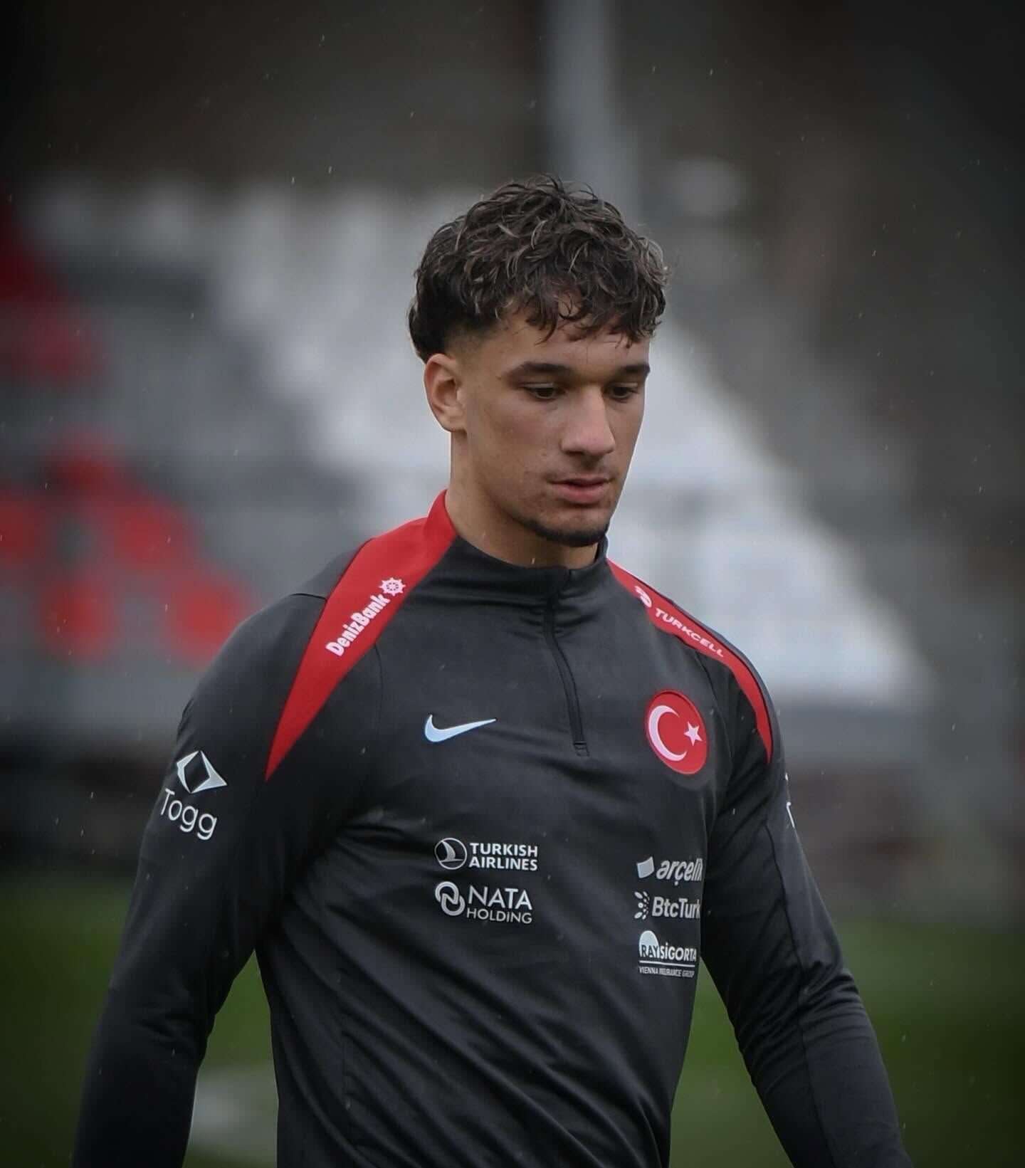 Cagri Hakan Balta Fenerbahcede Ilk Antrenmanina Cikti (3)