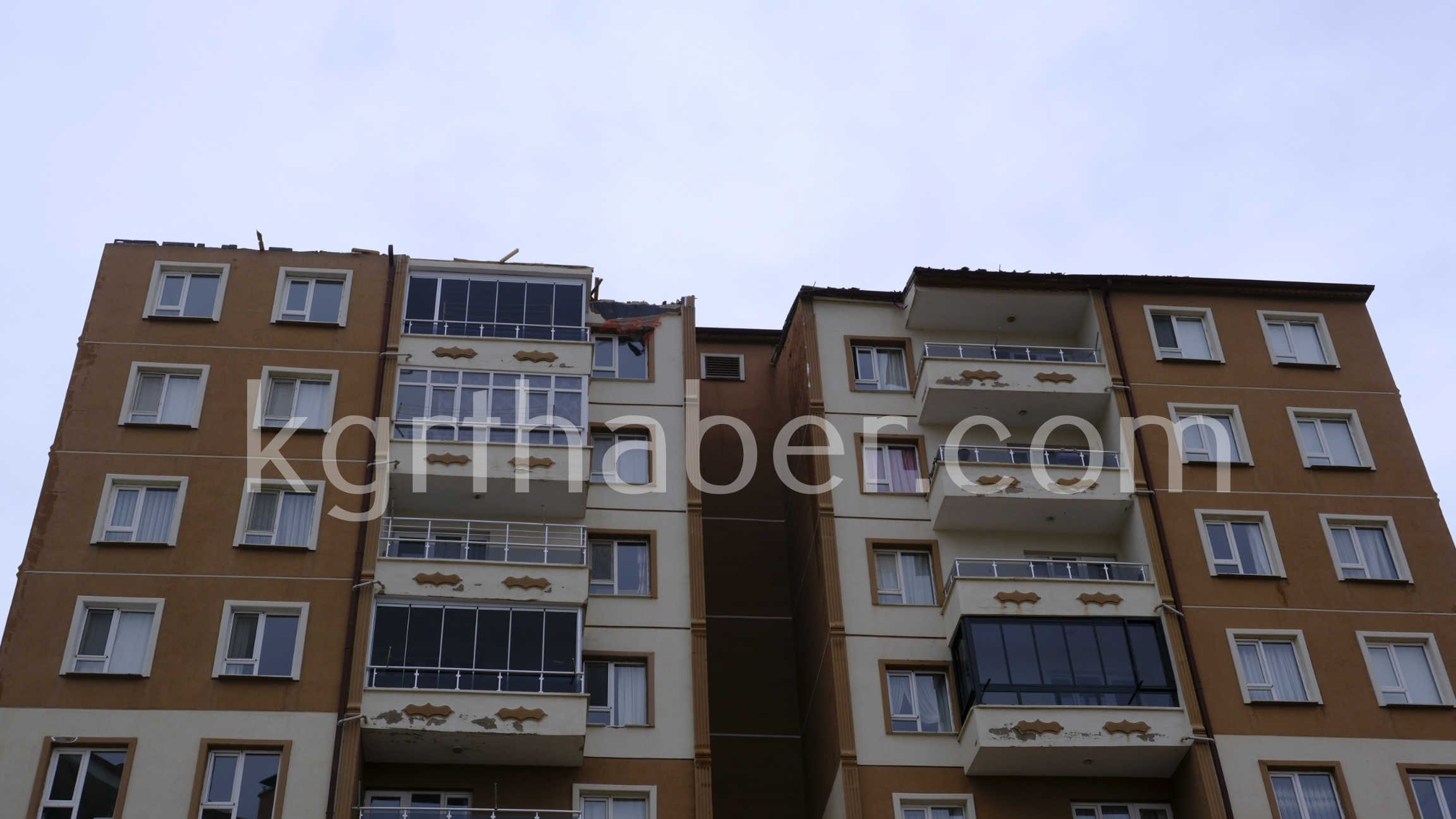 Catinin Altinda Kalmaktan Son Anda Kurtuldu O Anlar Kamerada3