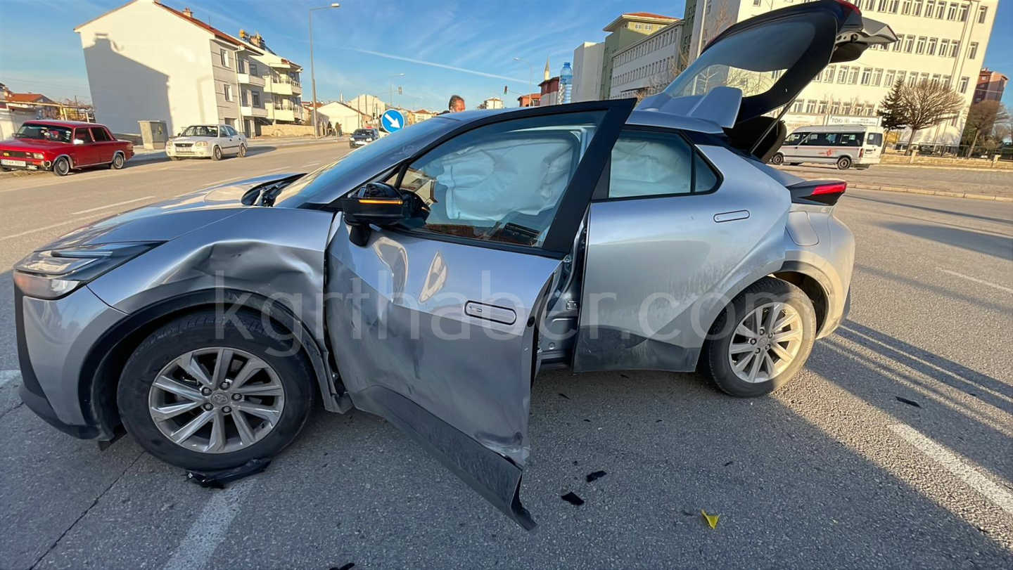 Ciple Motosikletin Carpistigi Kaza Ani Kamerada 1 Yarali2