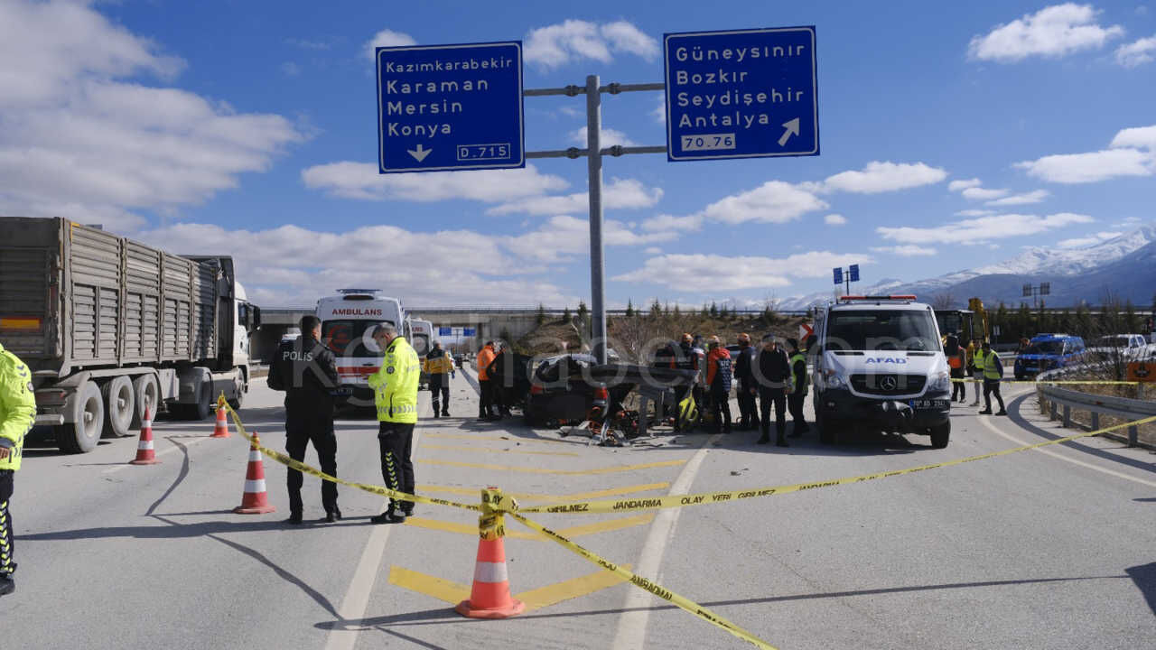 Feci Kazada Kari Koca Oldu 3 Yasindaki Kizlari Yaralandi10