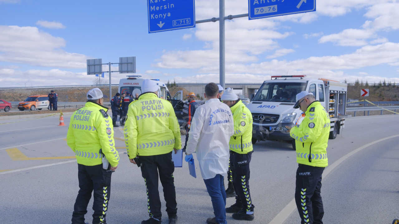 Feci Kazada Kari Koca Oldu 3 Yasindaki Kizlari Yaralandi3