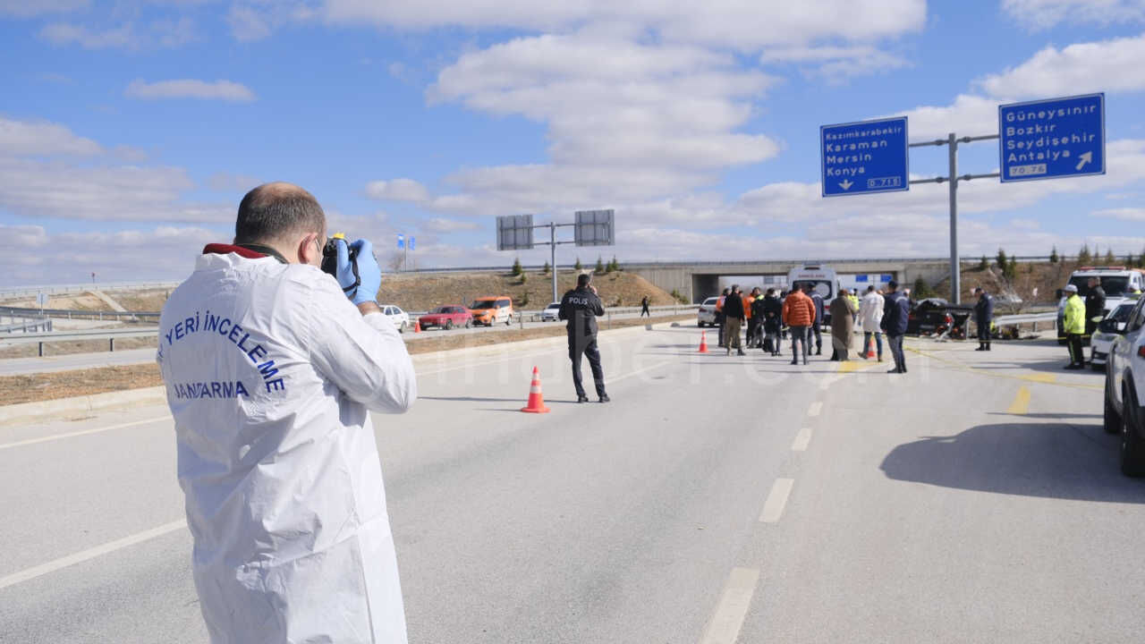Feci Kazada Kari Koca Oldu 3 Yasindaki Kizlari Yaralandi5