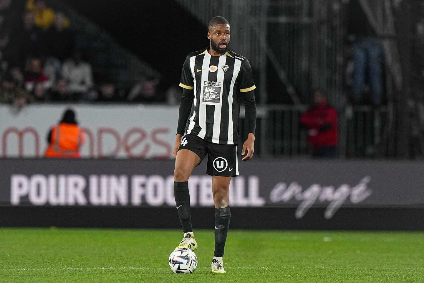 Galatasarayda Ousmane Camara Gundemde (1)