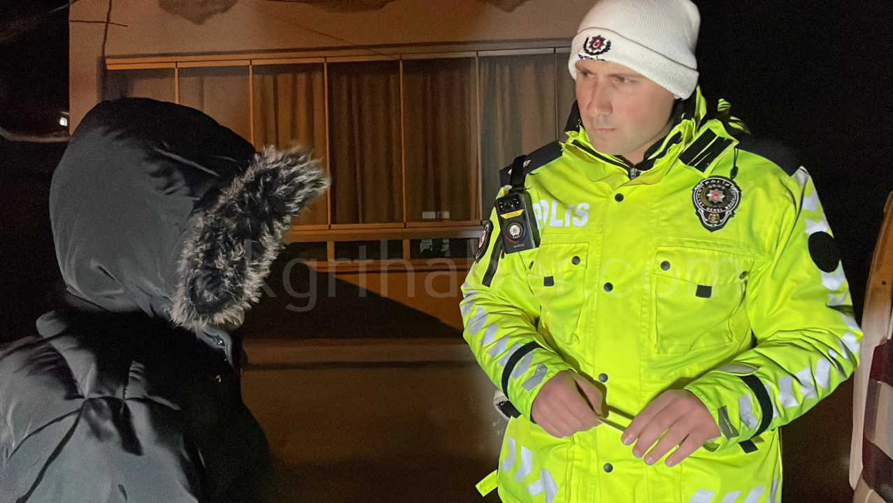 Hafif Ticari Arac Once Otomobile Sonra Direge Carpti 1 Yarali2