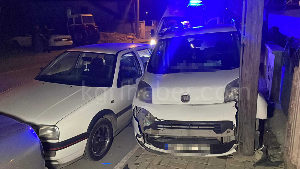 Hafif Ticari Arac Once Otomobile Sonra Direge Carpti 1 Yarali7