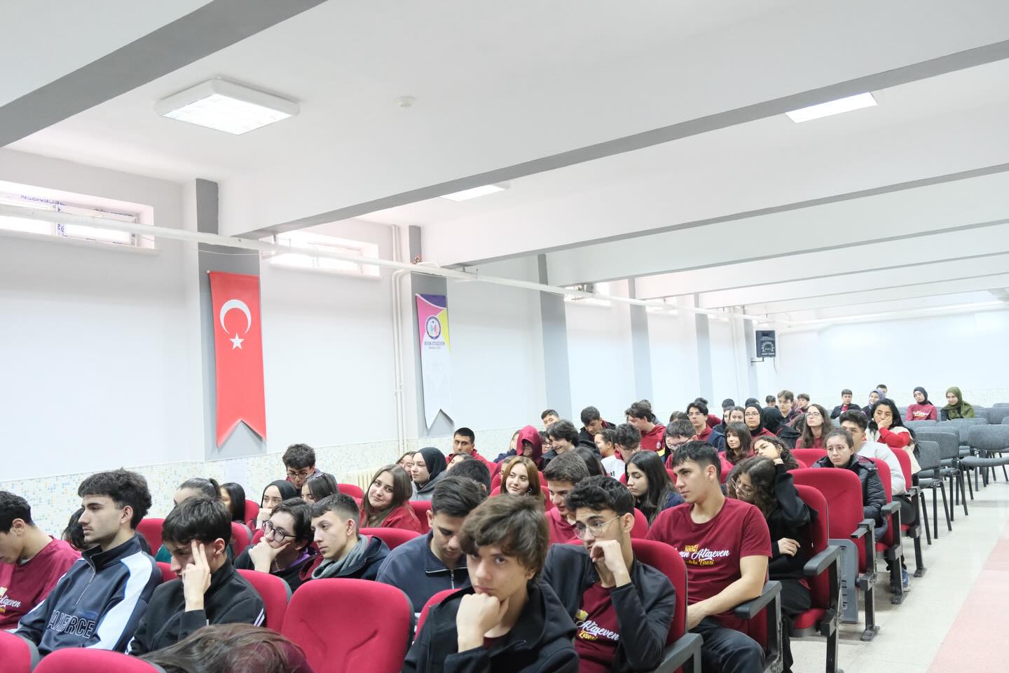Irfan Ataseven Anadolu Lisesinde Kariyer Gunleri Coskusu (5)