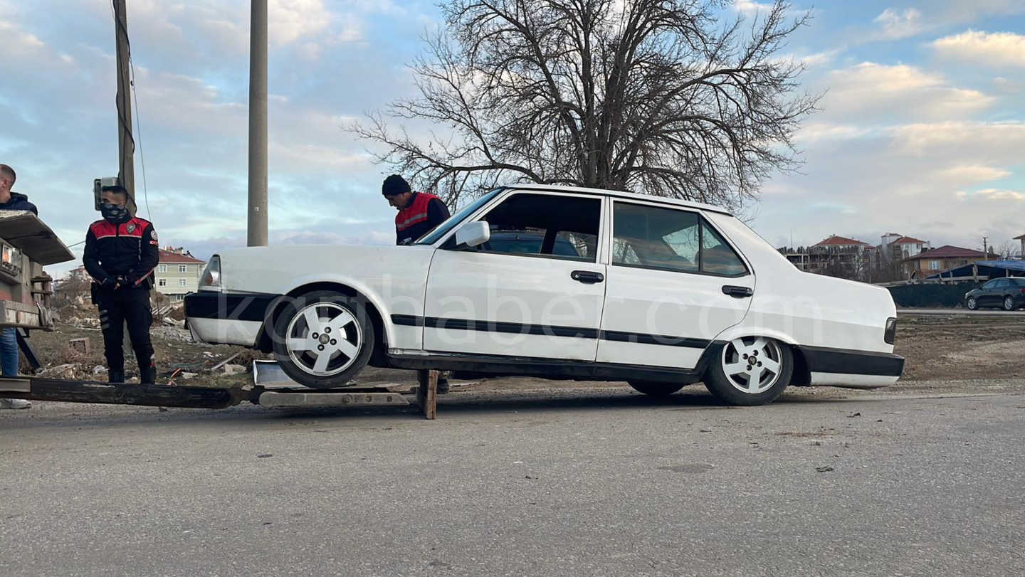 Karamanda Abarti Egzozlu Basik Tofas Cekiciye Zor Yuklendi3