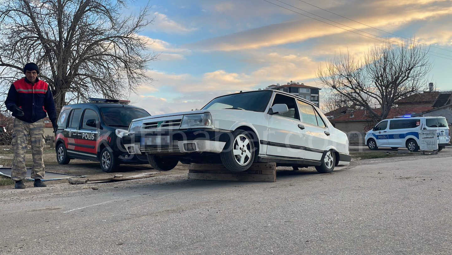 Karamanda Abarti Egzozlu Basik Tofas Cekiciye Zor Yuklendi4