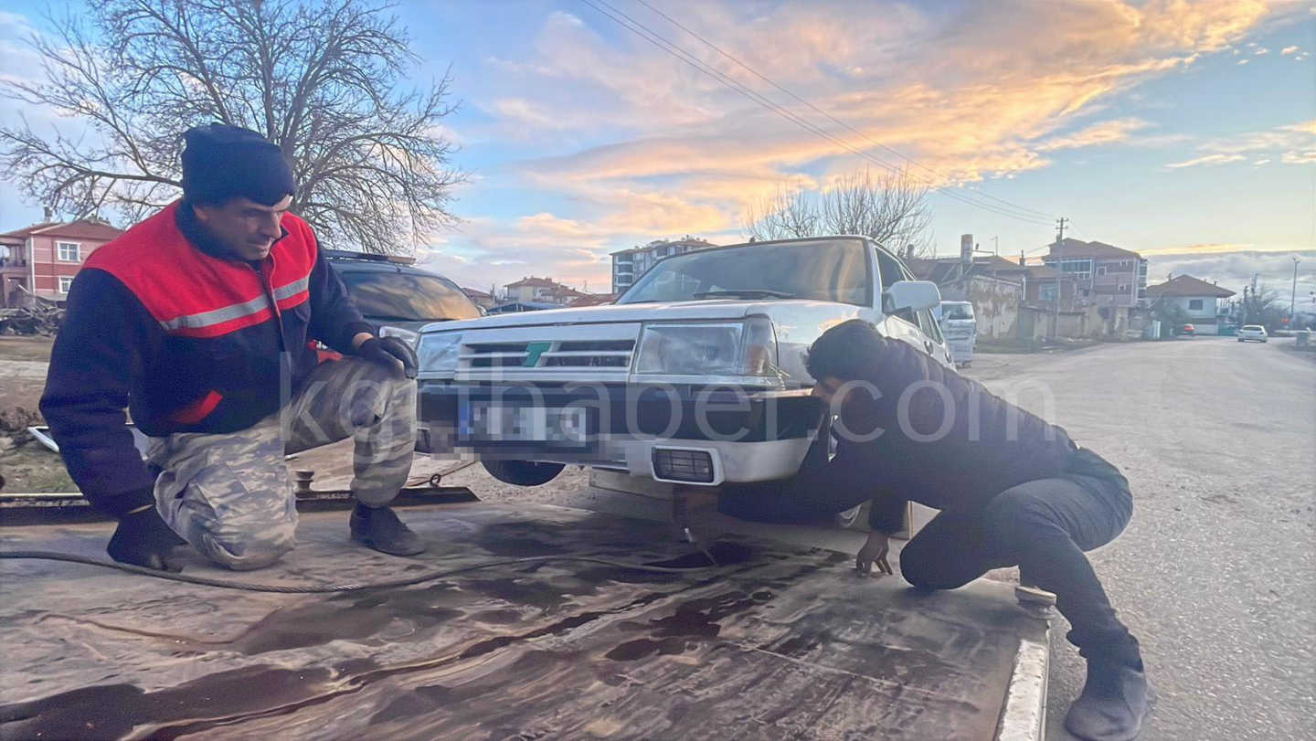 Karamanda Abarti Egzozlu Basik Tofas Cekiciye Zor Yuklendi5