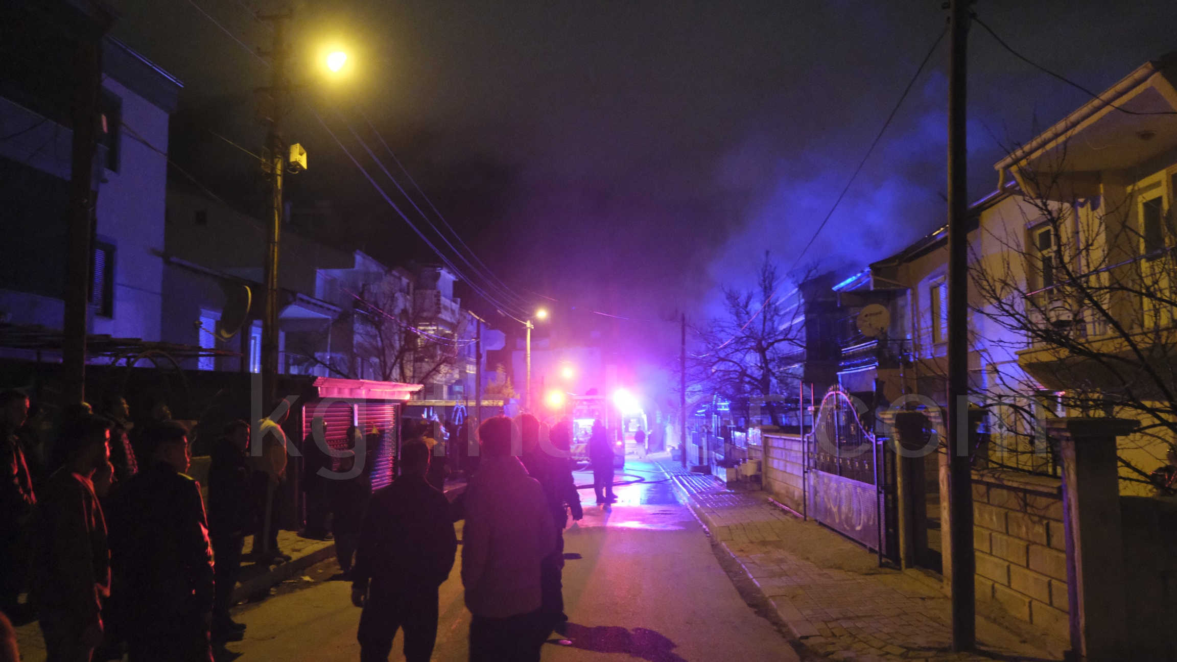 Karamanda Aksam Saatlerinde Korkutan Yangin9