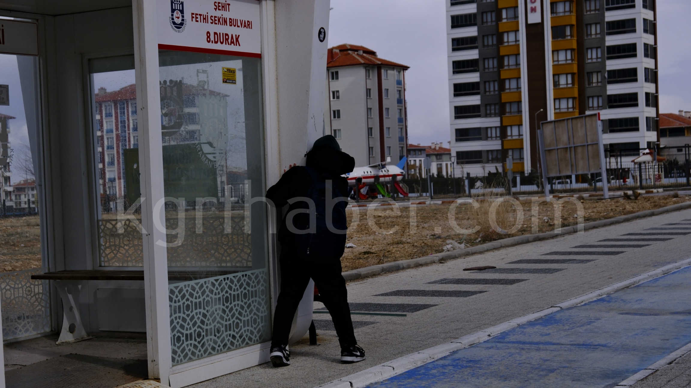 Karamanda Firtina Hayati Felc Etti Kamyonet Devrildi Saat Kulesi Yikildi22